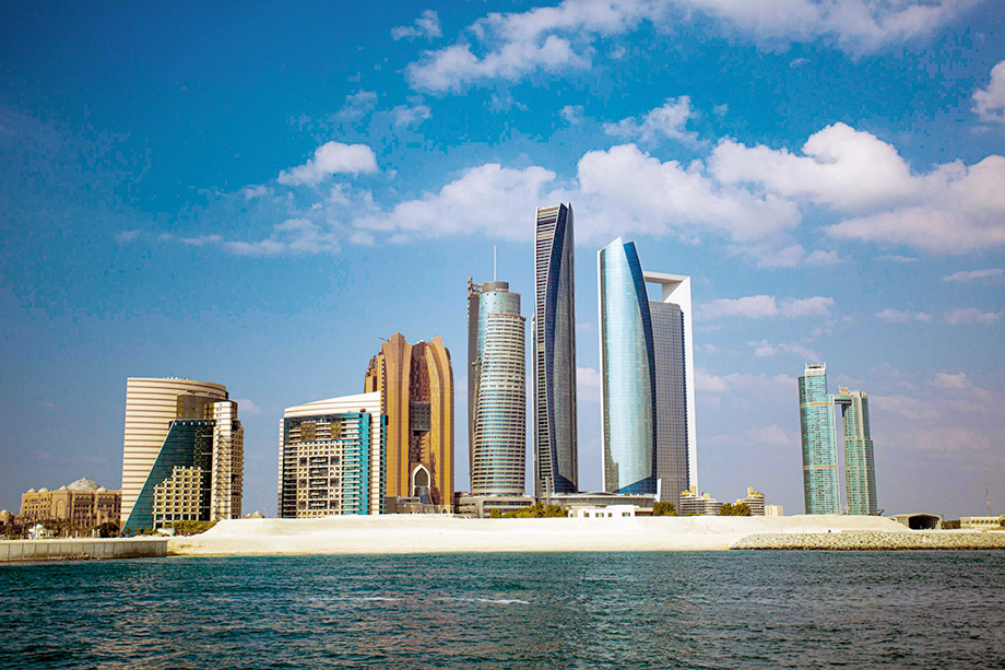 Caso de Éxito  · Comunicación inteligente para infraestructuras de agua y energía en Abu Dhabi